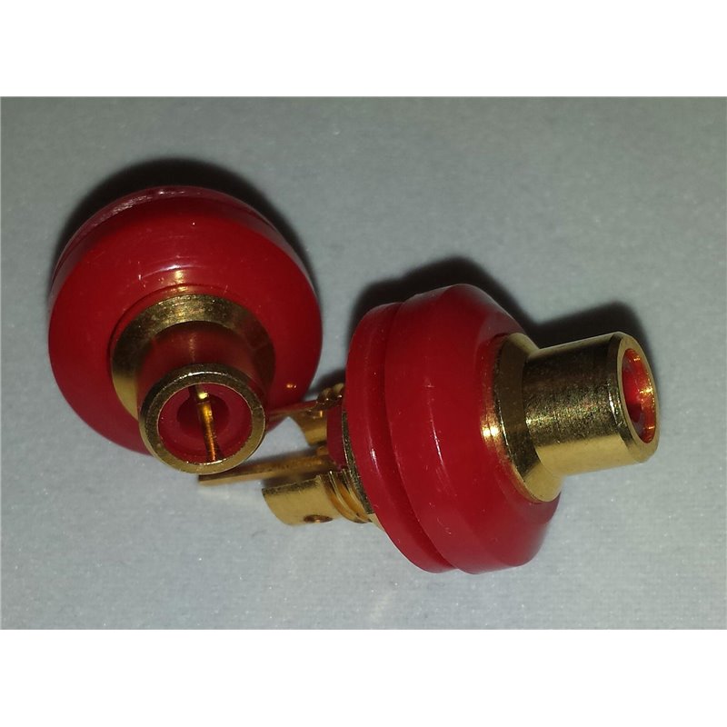 RCA/Cinch chassis isolated - gold plated red